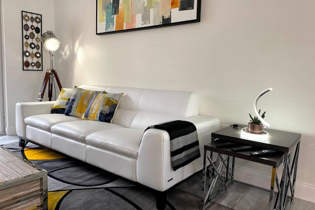 דירות Yacht Club At Aventura 2 Bed 2 Bath Luxurius Cozy Brand New 2020 מראה חיצוני תמונה