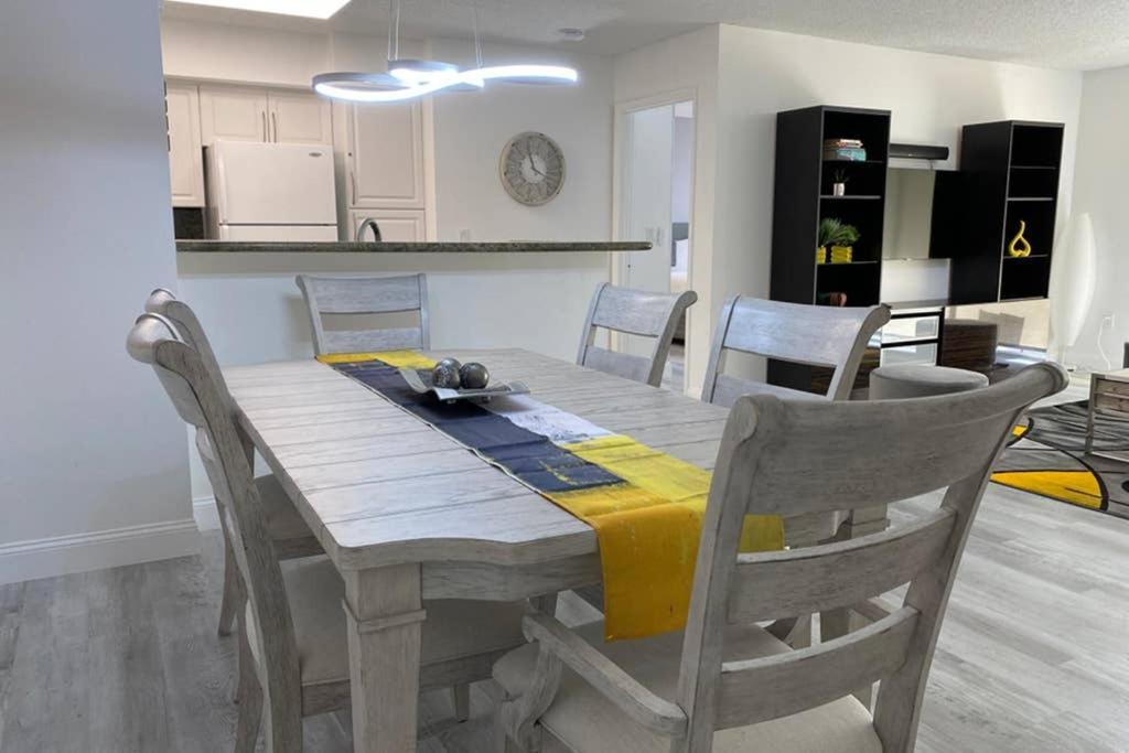דירות Yacht Club At Aventura 2 Bed 2 Bath Luxurius Cozy Brand New 2020 מראה חיצוני תמונה