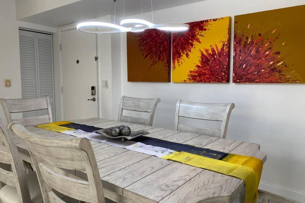 דירות Yacht Club At Aventura 2 Bed 2 Bath Luxurius Cozy Brand New 2020 מראה חיצוני תמונה