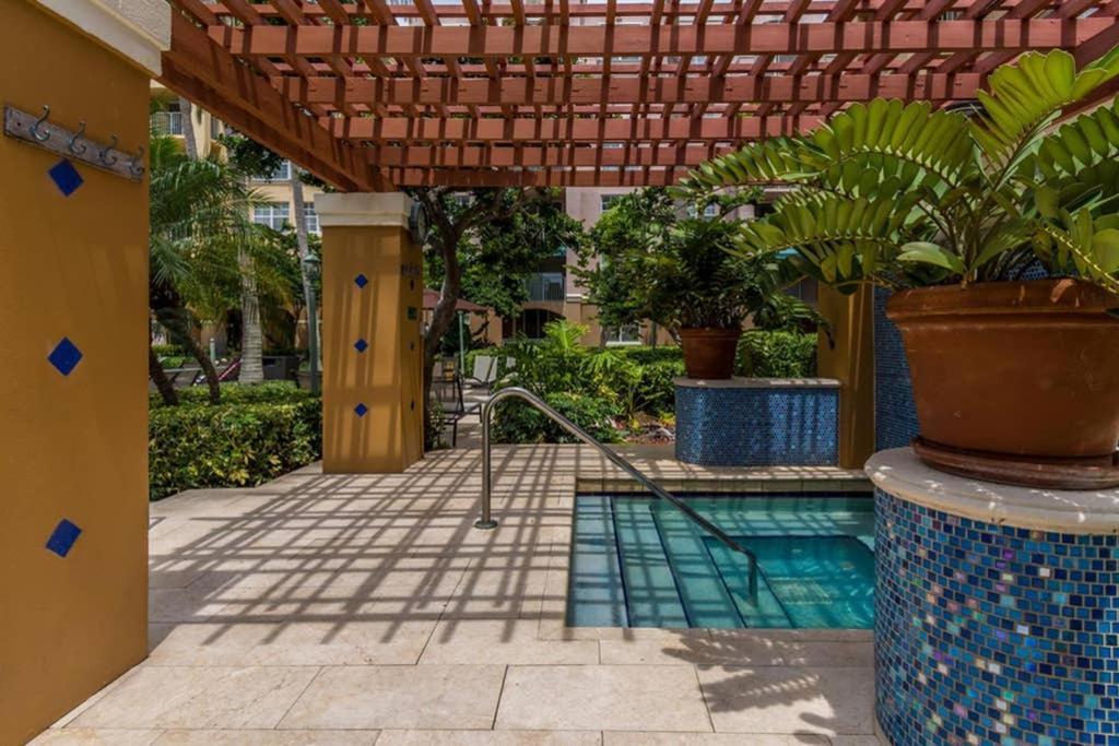 דירות Yacht Club At Aventura 2 Bed 2 Bath Luxurius Cozy Brand New 2020 מראה חיצוני תמונה