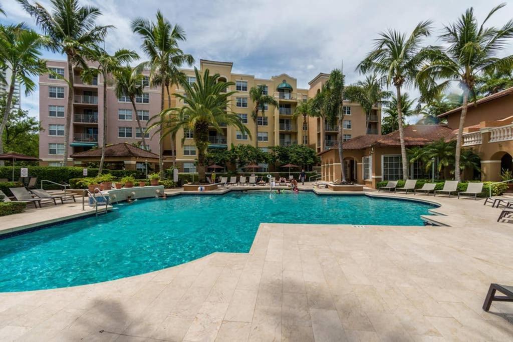דירות Yacht Club At Aventura 2 Bed 2 Bath Luxurius Cozy Brand New 2020 מראה חיצוני תמונה